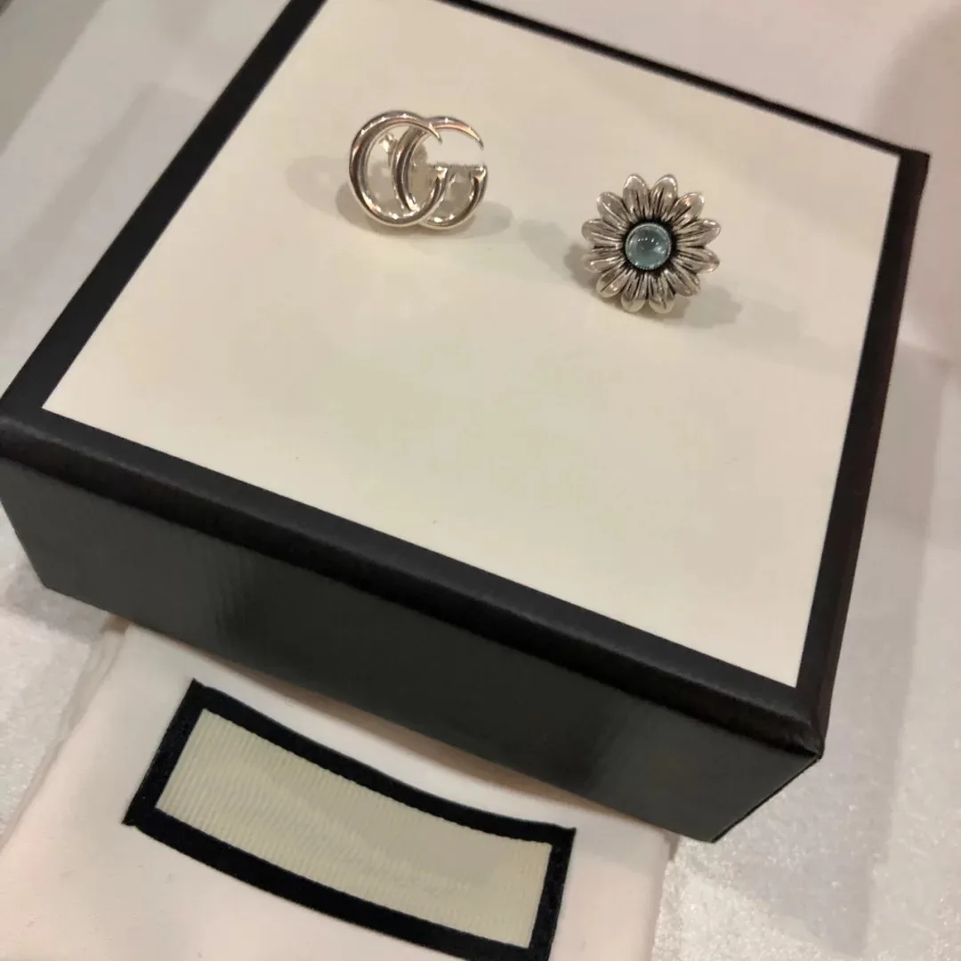 925 sterling silver s925 earrings, exquisite craft, fashionable retro classic turquoise G mini gifts, ms original accessories
925 sterling silver s925 earrings, exquisite craft, fashionable retro classic turquoise G mini gifts, ms original accessories