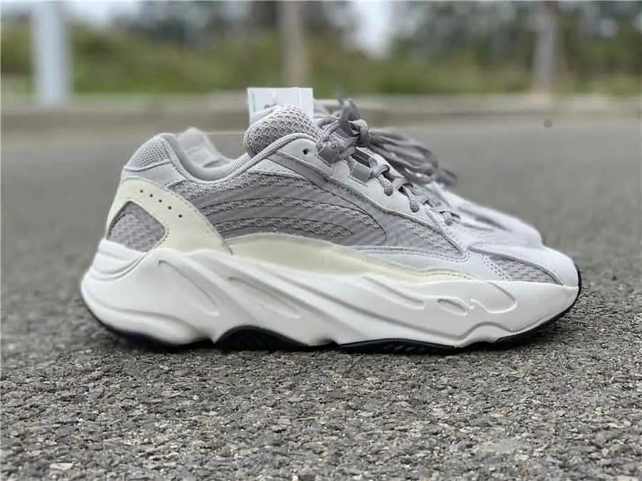 2021 New Hot Kanye 700 White shoes trending Casual men shoes High Quality plataforma shoes Five-layer sole zapatillas hombre
2021 New Hot Kanye 700 White shoes trending Casual men shoes High Quality plataforma shoes Five-layer sole zapatillas hombre