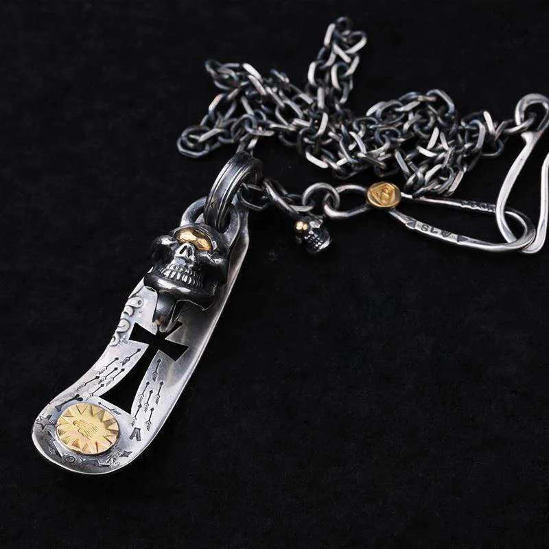 New Retro Spoon Handle Reconstruction Golden Eye Skull Pendant Trend Fashion Silver Necklace Jewelry Accessories
New Retro Spoon Handle Reconstruction Golden Eye Skull Pendant Trend Fashion Silver Necklace Jewelry Accessories