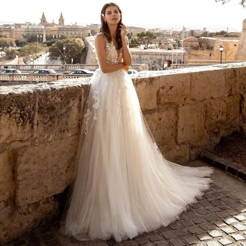 Romantic Boho Wedding Dresses Lace 3D Flowers Bride Dress V Neck Back Vestido De Fiesta De Boda Vintage Wedding Gowns Cheap 
Romantic Boho Wedding Dresses Lace 3D Flowers Bride Dress V Neck Back Vestido De Fiesta De Boda Vintage Wedding Gowns Cheap