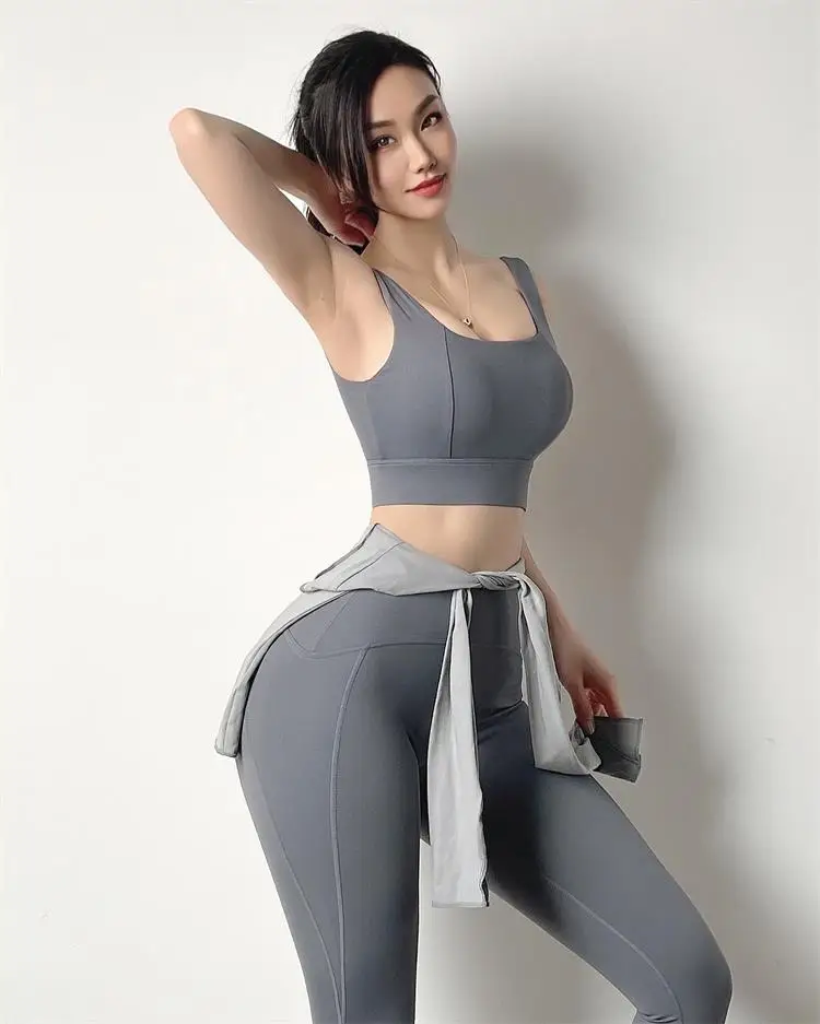 MIITAOGIRL New Fabric Nylon Breathable Women Yoga Tops Bra Solid Color And Sexy Sports Wear Outdoor Exercise Clothes
MIITAOGIRL New Fabric Nylon Breathable Women Yoga Tops Bra Solid Color And Sexy Sports Wear Outdoor Exercise Clothes