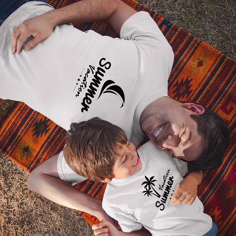 Short sleeved casual for dads and boys to enjoy round neck fashion father-son wear 2021 summer holiday tops hot style popular 
Short sleeved casual for dads and boys to enjoy round neck fashion father-son wear 2021 summer holiday tops hot style popular