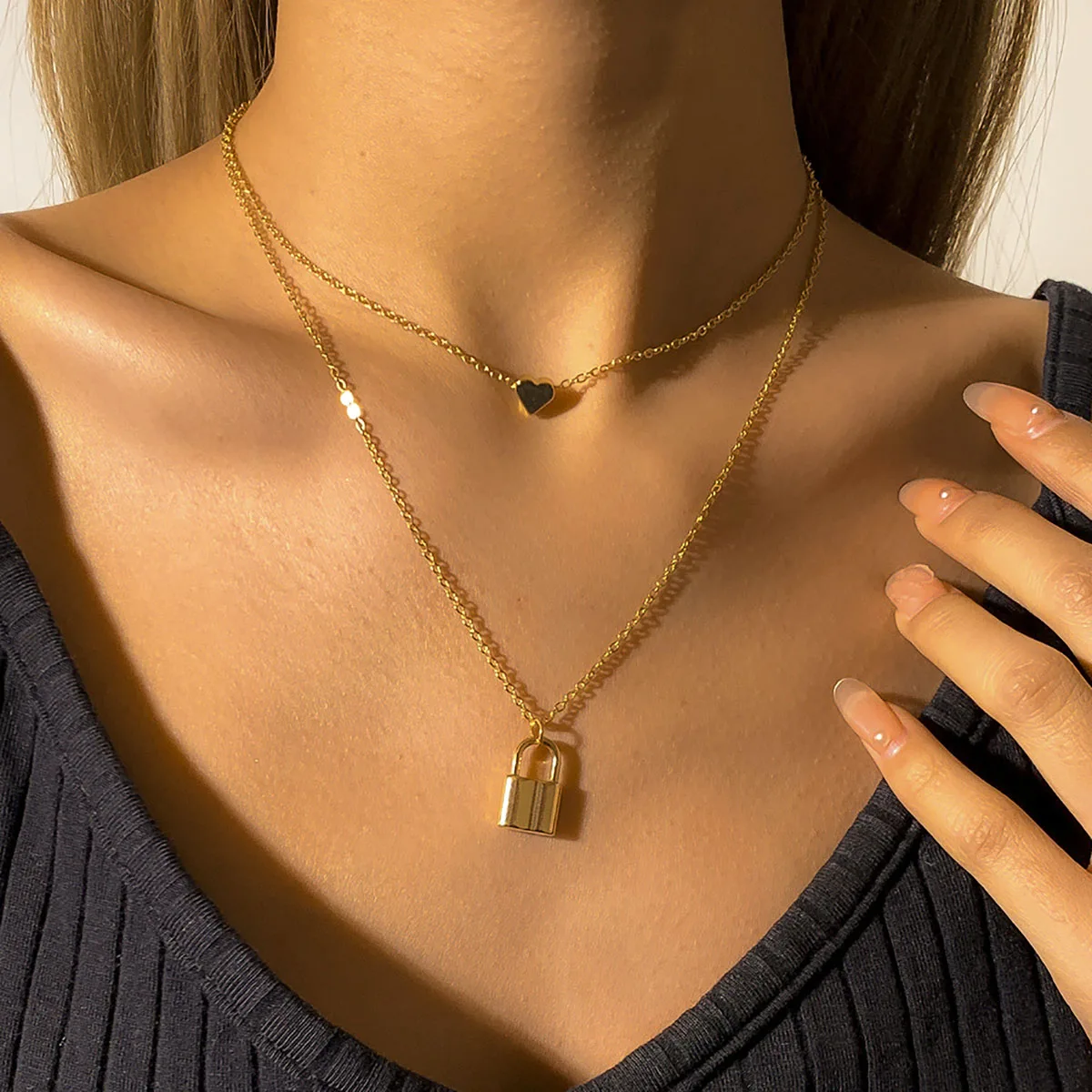 Boho Heart Padlock Long Pendant Necklace Ladies Vintage Gold Color Metal Charm Couple Necklaces Girls Fashion Jewelry Gift
Boho Heart Padlock Long Pendant Necklace Ladies Vintage Gold Color Metal Charm Couple Necklaces Girls Fashion Jewelry Gift