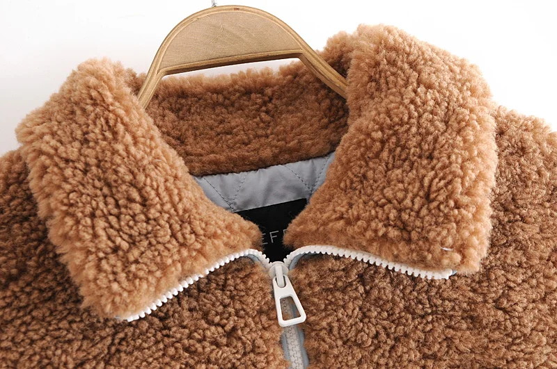 2020 New Arrival Casual Office Lady Winter Patchwork Turn-down Collar Lantern Sleeves Berber Fleece Loose Thick Winter Coats
2020 New Arrival Casual Office Lady Winter Patchwork Turn-down Collar Lantern Sleeves Berber Fleece Loose Thick Winter Coats
