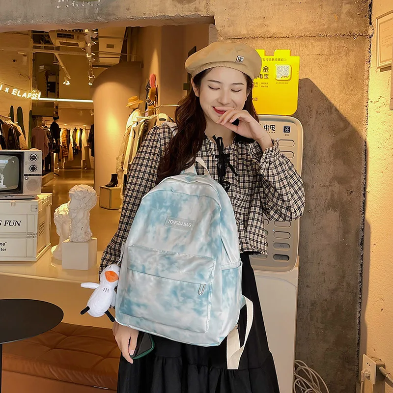 2021 New 5 Colors Casual Female Backpack Women's Large Capacity Bags Fashion Waterproof Nylon Cute Bookbag Teenage Student Bags
2021 New 5 Colors Casual Female Backpack Women's Large Capacity Bags Fashion Waterproof Nylon Cute Bookbag Teenage Student Bags