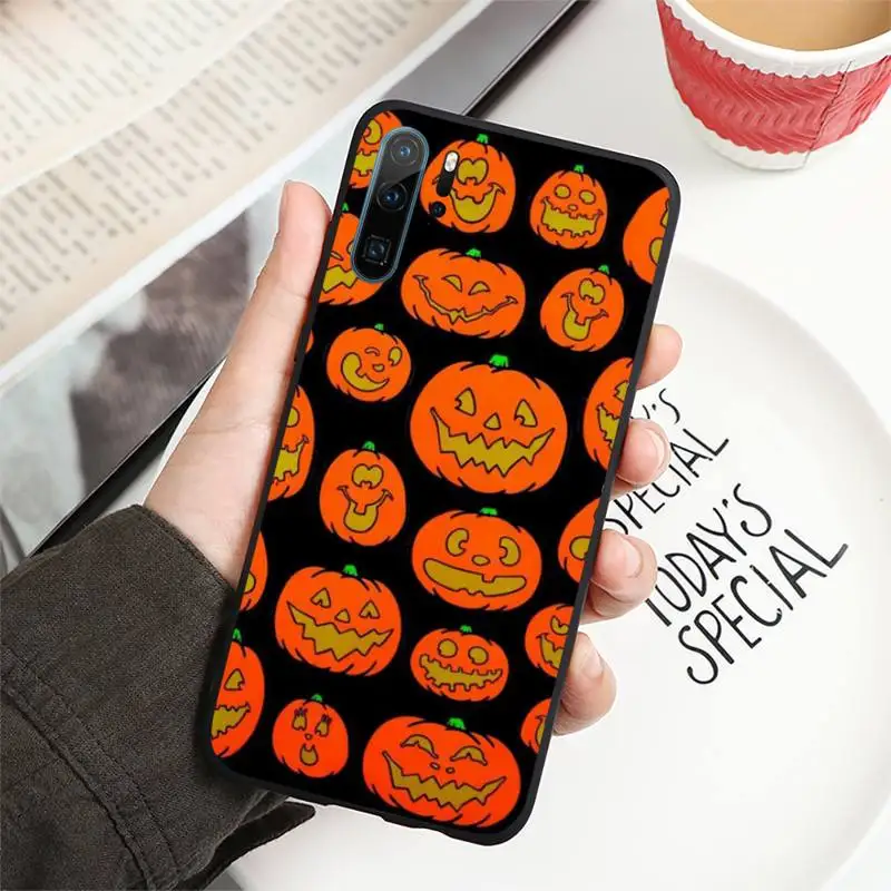 Halloween horror cartoon funny Phone Case For Huawei P40 P20 P30 Mate 40 20 10 Lite Pro Nova 5t P Smart 2019
Halloween horror cartoon funny Phone Case For Huawei P40 P20 P30 Mate 40 20 10 Lite Pro Nova 5t P Smart 2019