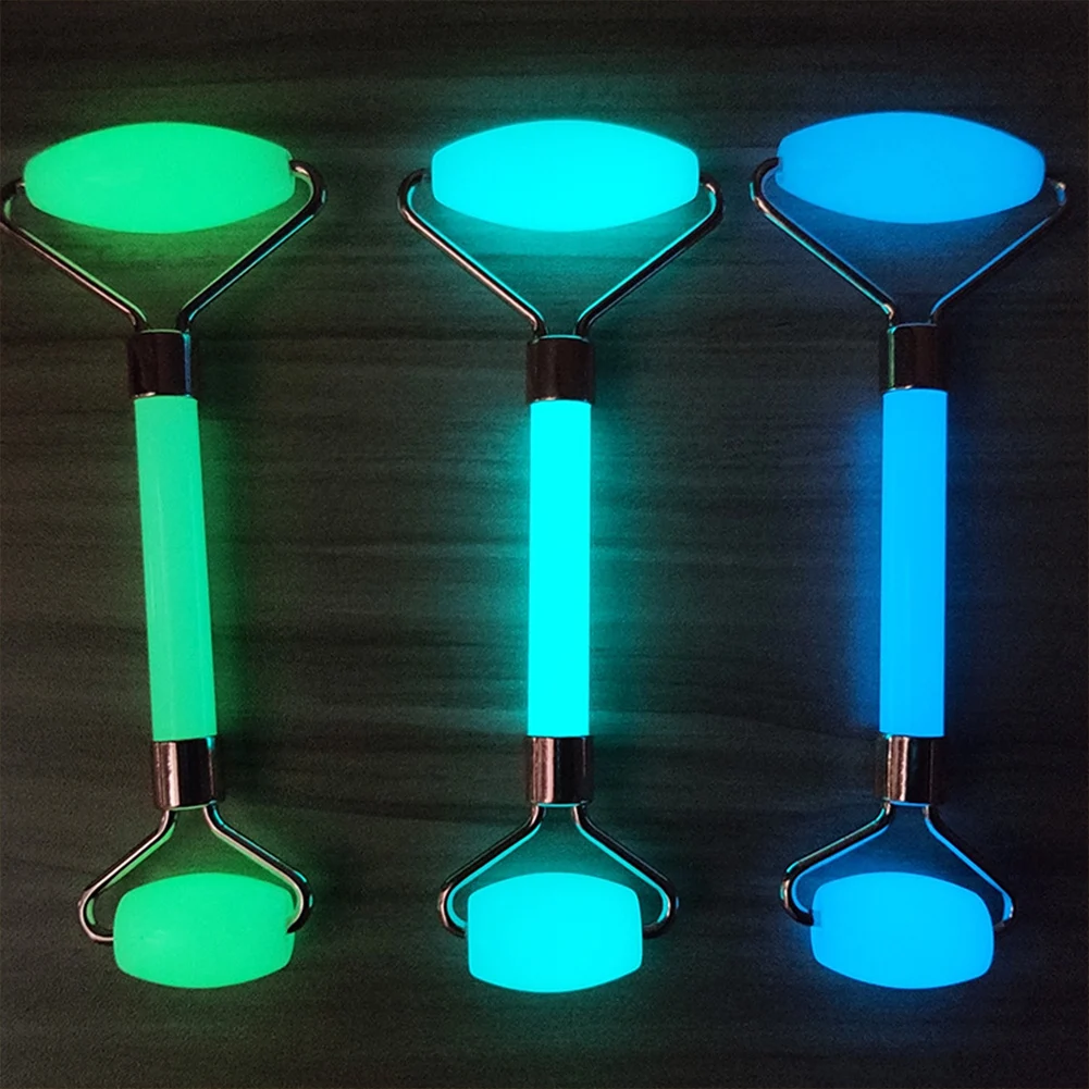 Portable Luminous Facial Massage Roller Natural Jade Roller Glow In The Dark Dual Heads Anti Wrinkle Face Roller Beauty Care Too
Portable Luminous Facial Massage Roller Natural Jade Roller Glow In The Dark Dual Heads Anti Wrinkle Face Roller Beauty Care Too