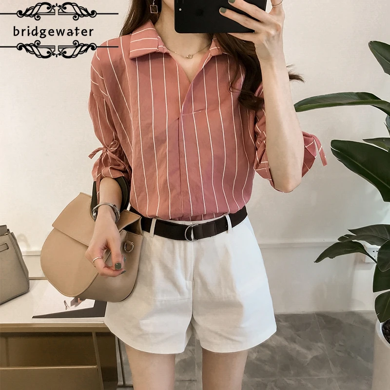 Summer women's new style Korean lace short-sleeved striped shirt girl loose casual shirt BF large size
Summer women's new style Korean lace short-sleeved striped shirt girl loose casual shirt BF large size