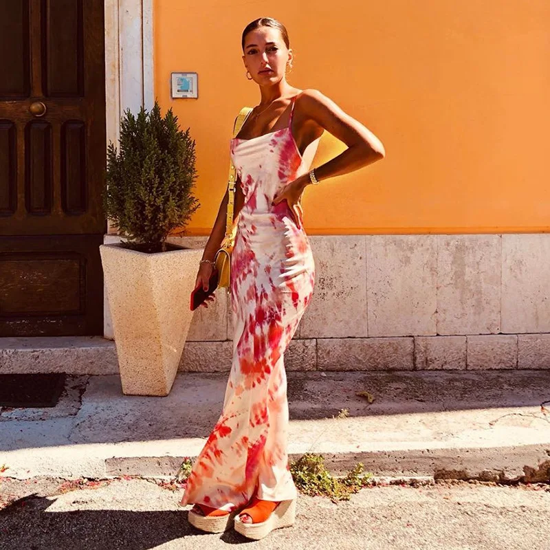 Sexy Women V Neck Tie Dye Long Dress Backless Sleeveless Female Fashion Spaghetti Strap Summer Party Beach Sling Dresses 2021
Sexy Women V Neck Tie Dye Long Dress Backless Sleeveless Female Fashion Spaghetti Strap Summer Party Beach Sling Dresses 2021