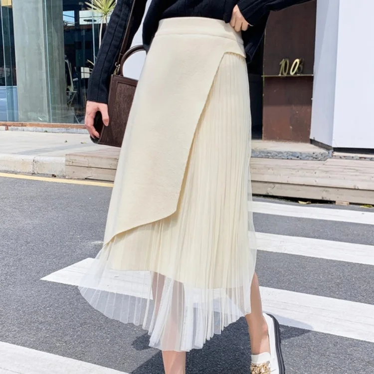 Женская трикотажная юбка средней длины, трикотажная юбка-трапеция средней длины с сетчатой вставкой и поясом на резинке, Осень-зима 2021
Женская трикотажная юбка средней длины, трикотажная юбка-трапеция средней длины с сетчатой вставкой и поясом на резинке, Осень-зима 2021