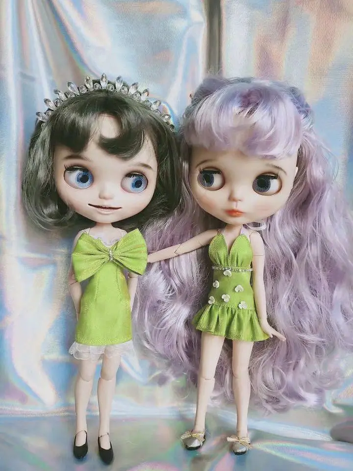 Универсальное платье для куклы Blythes с сексуальным бантом, зеленая, Золотая шелковая юбка с подтяжками и пышная юбка с цветами
Универсальное платье для куклы Blythes с сексуальным бантом, зеленая, Золотая шелковая юбка с подтяжками и пышная юбка с цветами