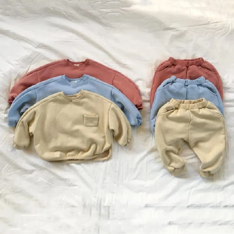 Autumn Winter Baby Long Sleeve Clothes Set Solid Baby Casual Sweatshirt Cotton Kids Trousers Thicken Warm Children 2pcs Suit
Autumn Winter Baby Long Sleeve Clothes Set Solid Baby Casual Sweatshirt Cotton Kids Trousers Thicken Warm Children 2pcs Suit