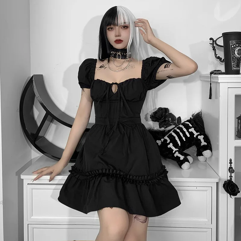 Dark high street fried street design lace-up puff sleeve retro punk dress 2021 French sexy short skirt with breasts y2k tops
Dark high street fried street design lace-up puff sleeve retro punk dress 2021 French sexy short skirt with breasts y2k tops