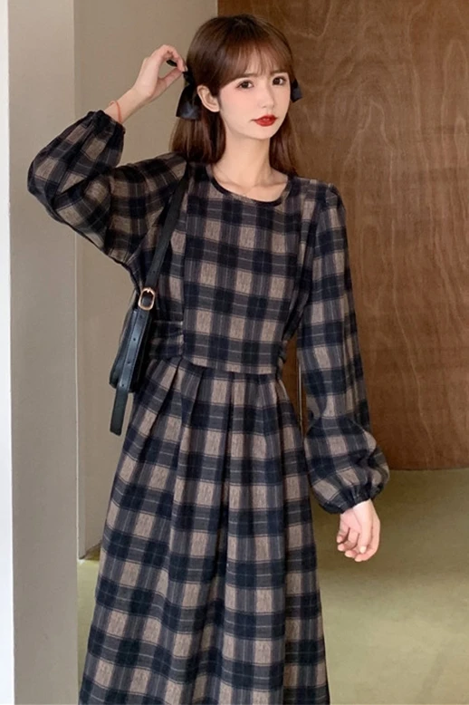 Elegant Mid-Length Dress for Women Autumn and Winter French Retro Plaid Waist Long Sleeve sweet lolita dress kawaii dress
Elegant Mid-Length Dress for Women Autumn and Winter French Retro Plaid Waist Long Sleeve sweet lolita dress kawaii dress