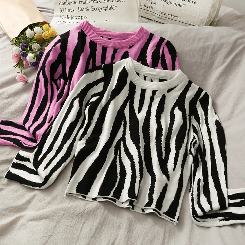 Woman Knitted Sweaters Sweet Women Korean Loose Long Sleeve Pullover O-Neck Jumper Zebra Pattern Outwear Crop Tops Autumn New
Woman Knitted Sweaters Sweet Women Korean Loose Long Sleeve Pullover O-Neck Jumper Zebra Pattern Outwear Crop Tops Autumn New