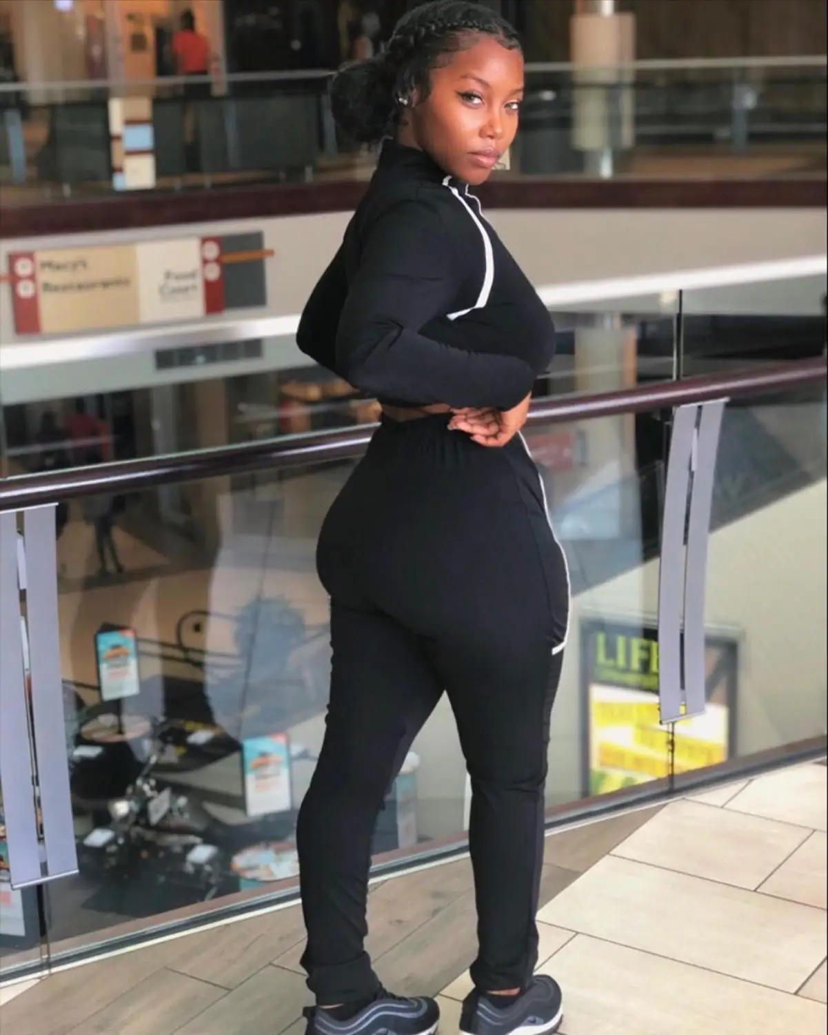 Women Long Sleeve Tee Tops + Pencil Cut Out Stacked Joggers Pants Suit Active Wear Tracksuit Two Piece Set Fitness Outfits
Women Long Sleeve Tee Tops + Pencil Cut Out Stacked Joggers Pants Suit Active Wear Tracksuit Two Piece Set Fitness Outfits
