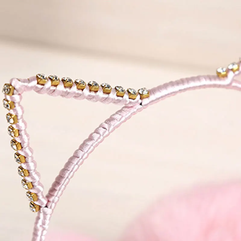 Cute Cat Fur Winter Earmuffs Winter Warmer Plush Fur Headphones Solid Color Ear Warmer Headband for Girls Ear Muffs Ear Cover
Cute Cat Fur Winter Earmuffs Winter Warmer Plush Fur Headphones Solid Color Ear Warmer Headband for Girls Ear Muffs Ear Cover