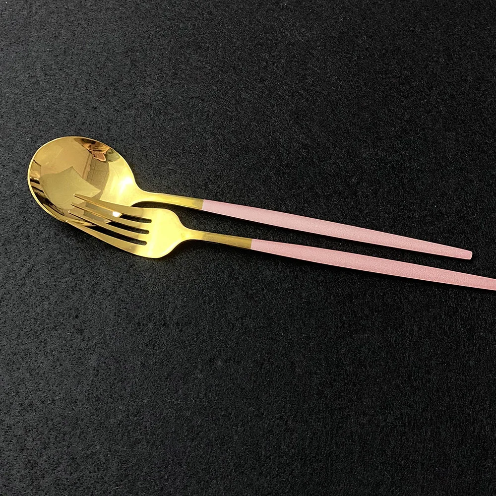 30Pcs Gold Mirror Cutlery Set Stainless Steel Dinnerware Set Knife Dessert Fork Spoon Dinner Silverware Kitchen Tableware Set
30Pcs Gold Mirror Cutlery Set Stainless Steel Dinnerware Set Knife Dessert Fork Spoon Dinner Silverware Kitchen Tableware Set
