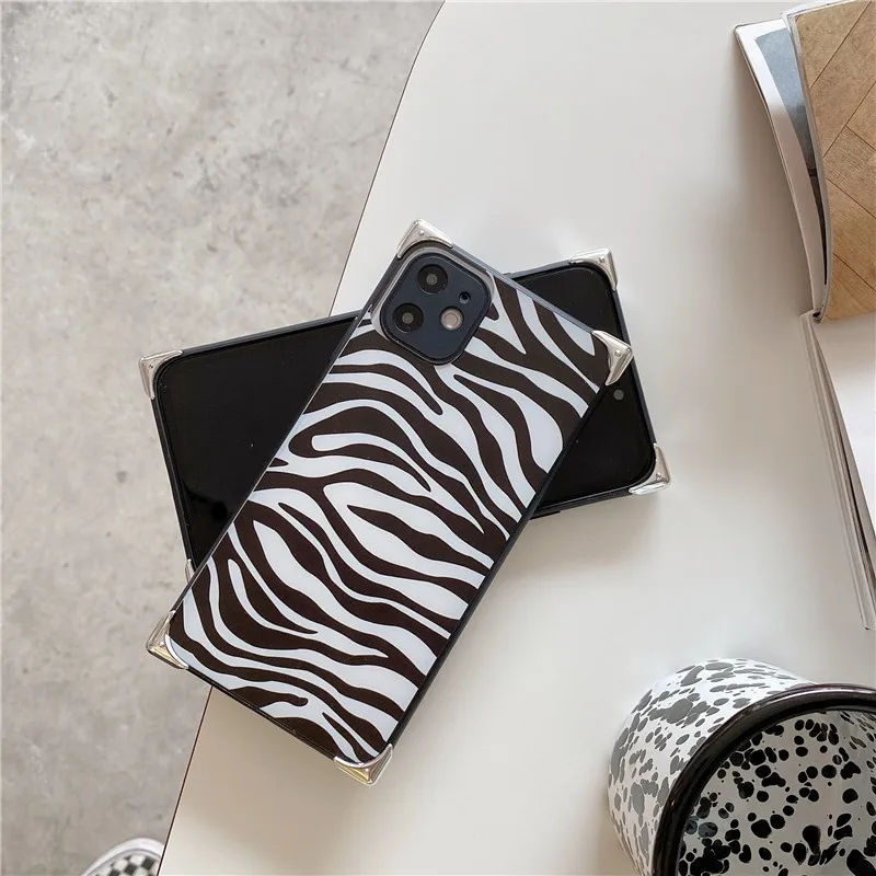 New fashion Zebra pattern girl Anti-fall Phone Cover Case For Iphone X 11 pro Xs Max Xr 10 8 7 Plus SE 4.7 soft Coque Fundas
New fashion Zebra pattern girl Anti-fall Phone Cover Case For Iphone X 11 pro Xs Max Xr 10 8 7 Plus SE 4.7 soft Coque Fundas