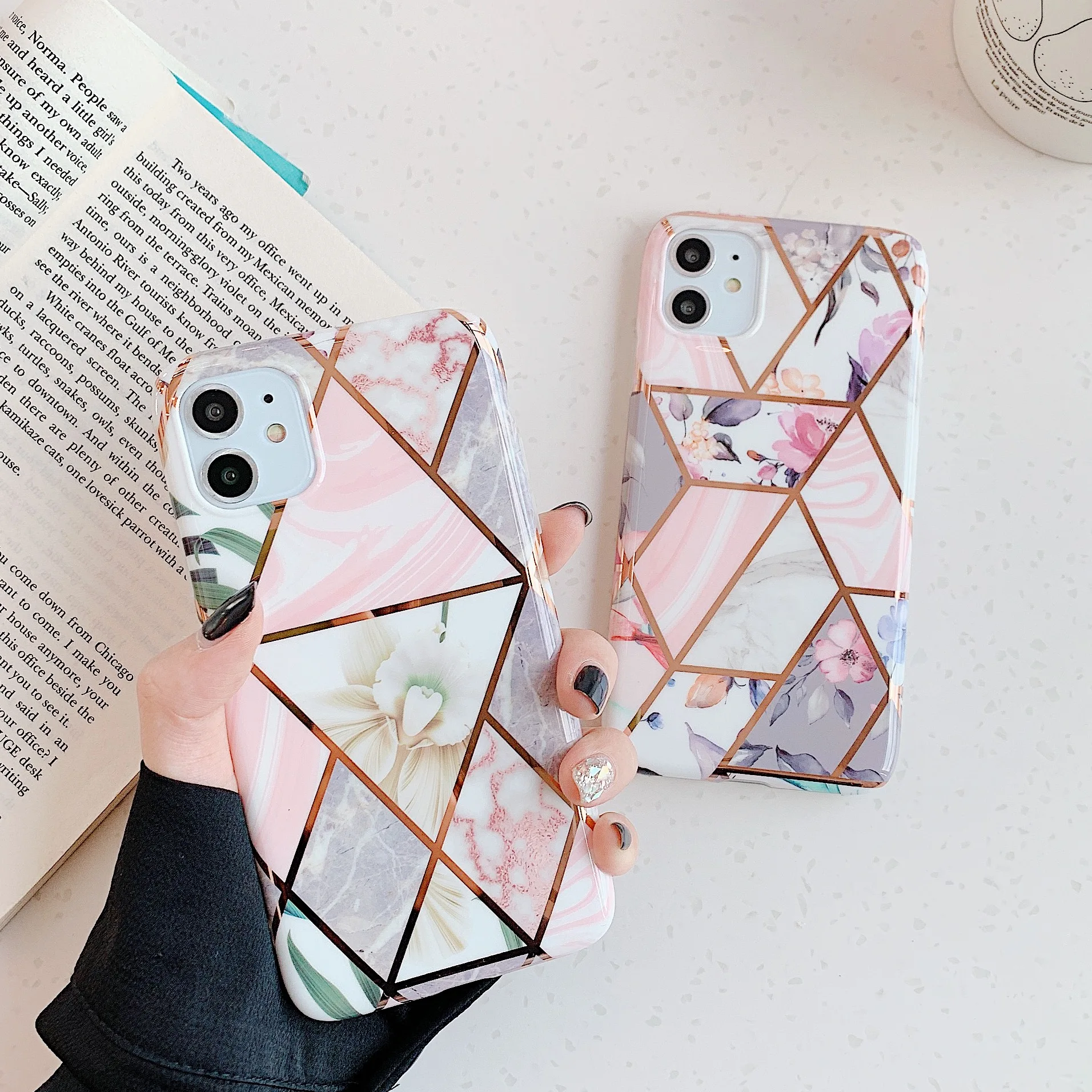 Geometric Marble Flowers Phone Cases For IPhone 12 Mini 11 Pro XR X XS Max 7 8 6 6S Plus SE2 Soft IMD Electroplated Back Cover
Geometric Marble Flowers Phone Cases For IPhone 12 Mini 11 Pro XR X XS Max 7 8 6 6S Plus SE2 Soft IMD Electroplated Back Cover