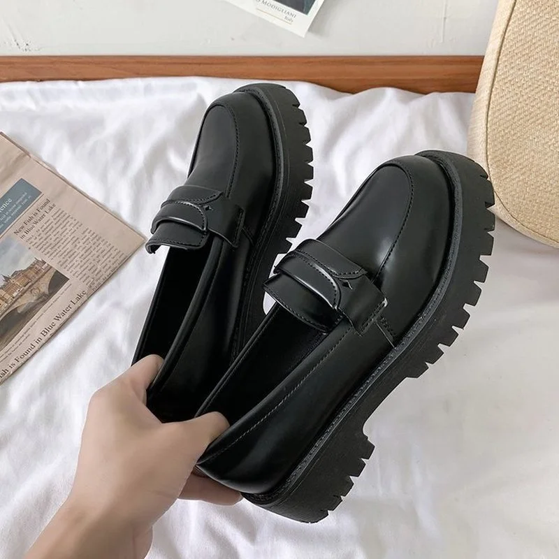 Womens Loafers Shoes Round Toe Female Footwear 2021 Fashion Women's Autumn Oxfords Clogs Platform Soft Casual Sneaker Slip-on
Womens Loafers Shoes Round Toe Female Footwear 2021 Fashion Women's Autumn Oxfords Clogs Platform Soft Casual Sneaker Slip-on