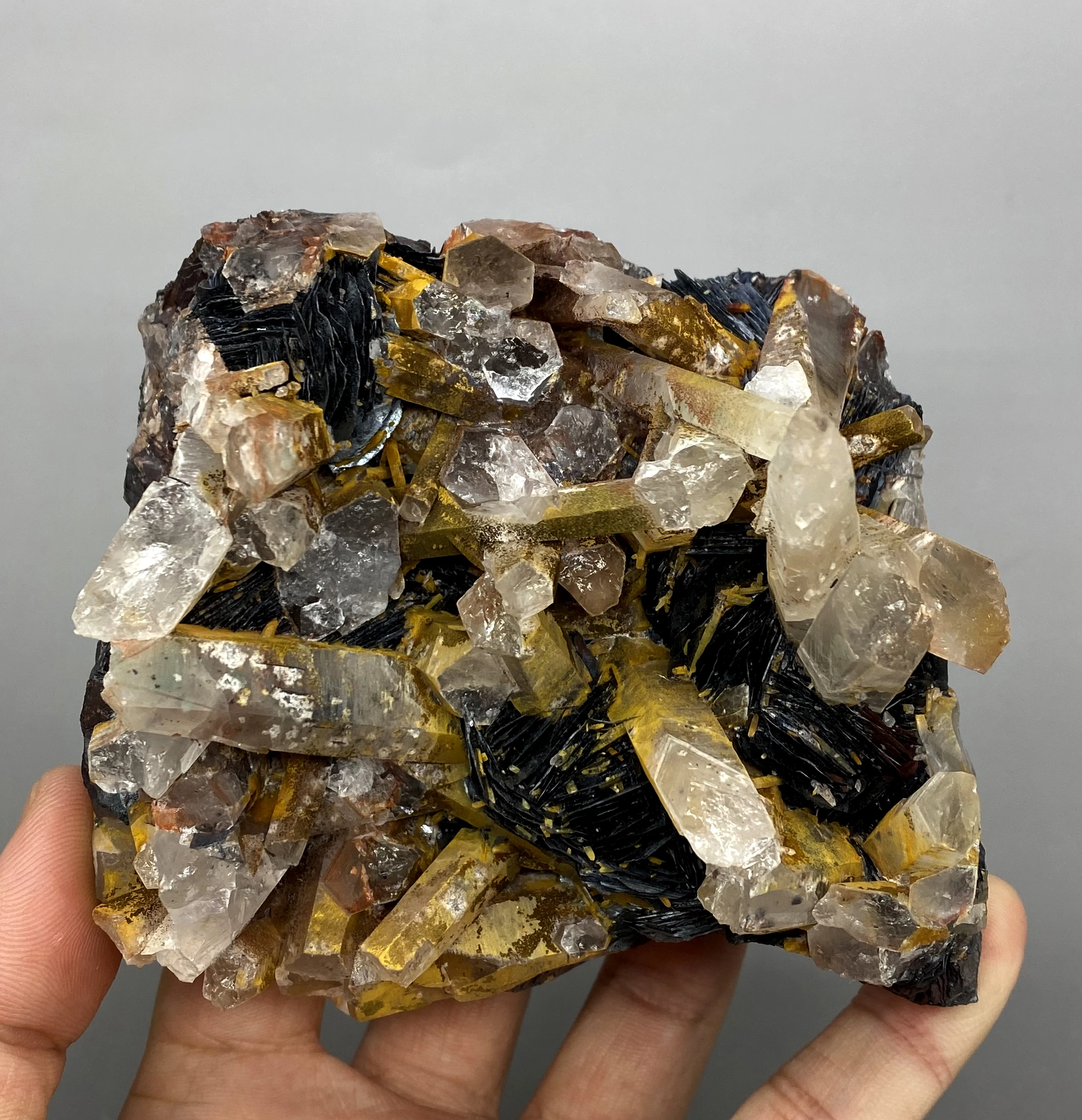 

BIG! 773g Natural Specular hematite and crystal symbiosis mineral specimen crystal stones and crystals quartz healing crystal