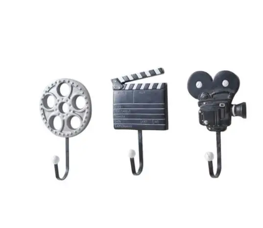 Retro Creative Hook Home Resin Movie Three-piece Hook Cafe Cinema Decorative Resin Decoration
Retro Creative Hook Home Resin Movie Three-piece Hook Cafe Cinema Decorative Resin Decoration