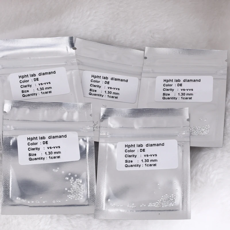 Round 1.3mm DEF Color VS Clarity Loose Lab Grown HPHT Diamond for Jewelry Making
Round 1.3mm DEF Color VS Clarity Loose Lab Grown HPHT Diamond for Jewelry Making