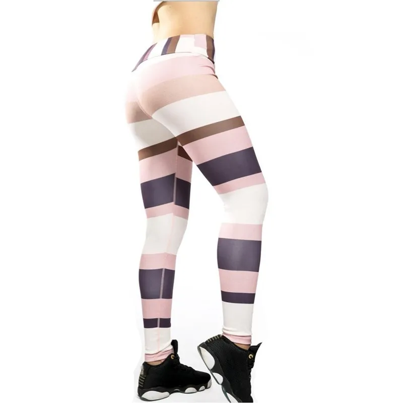 Леггинсы женские Стрейчевые с высокой талией и цифровым принтом
Леггинсы женские Стрейчевые с высокой талией и цифровым принтом