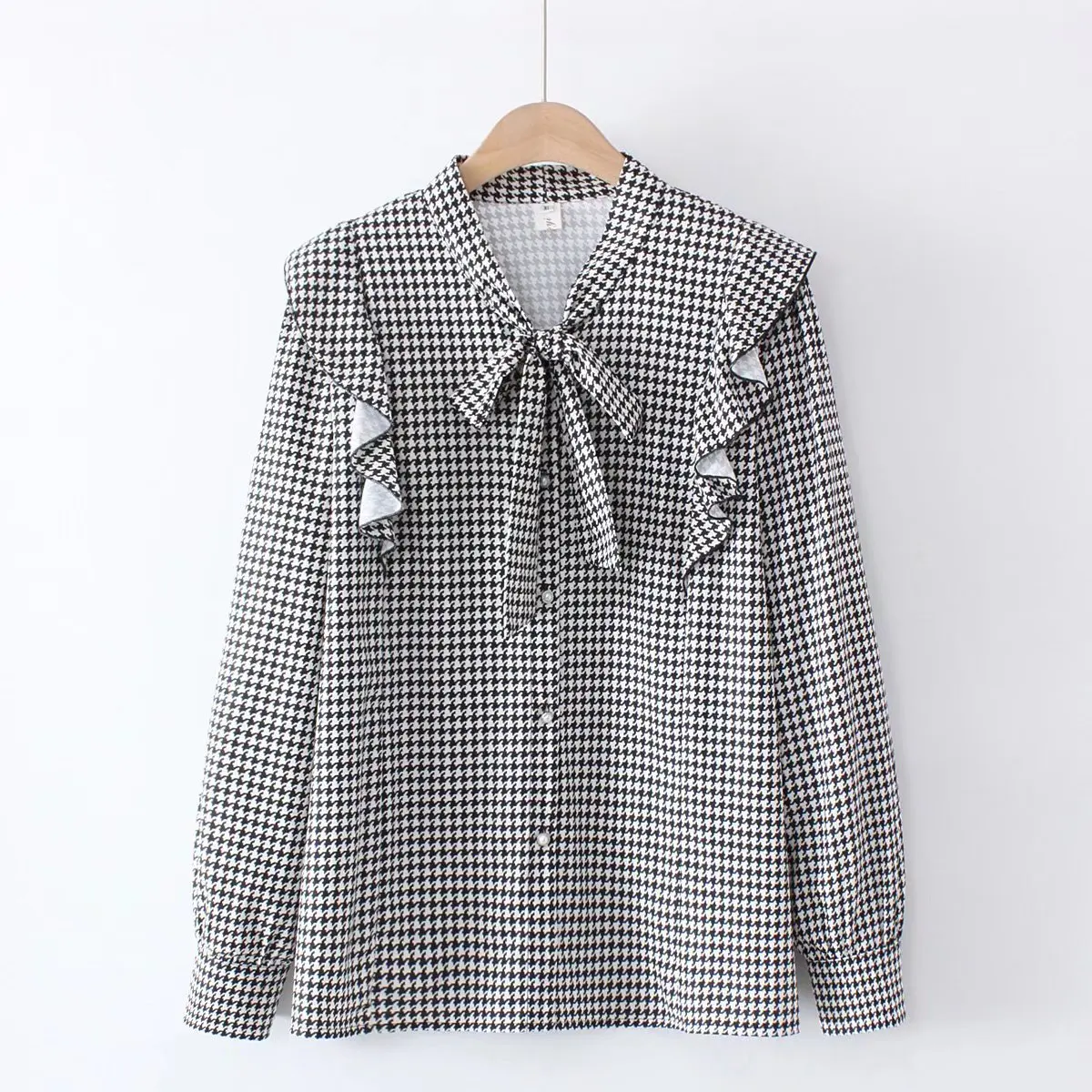 Plus size bow collar ruffles women blouse 2022 NEW spring autumn casual Houndstooth ladies shirts female
Plus size bow collar ruffles women blouse 2022 NEW spring autumn casual Houndstooth ladies shirts female
