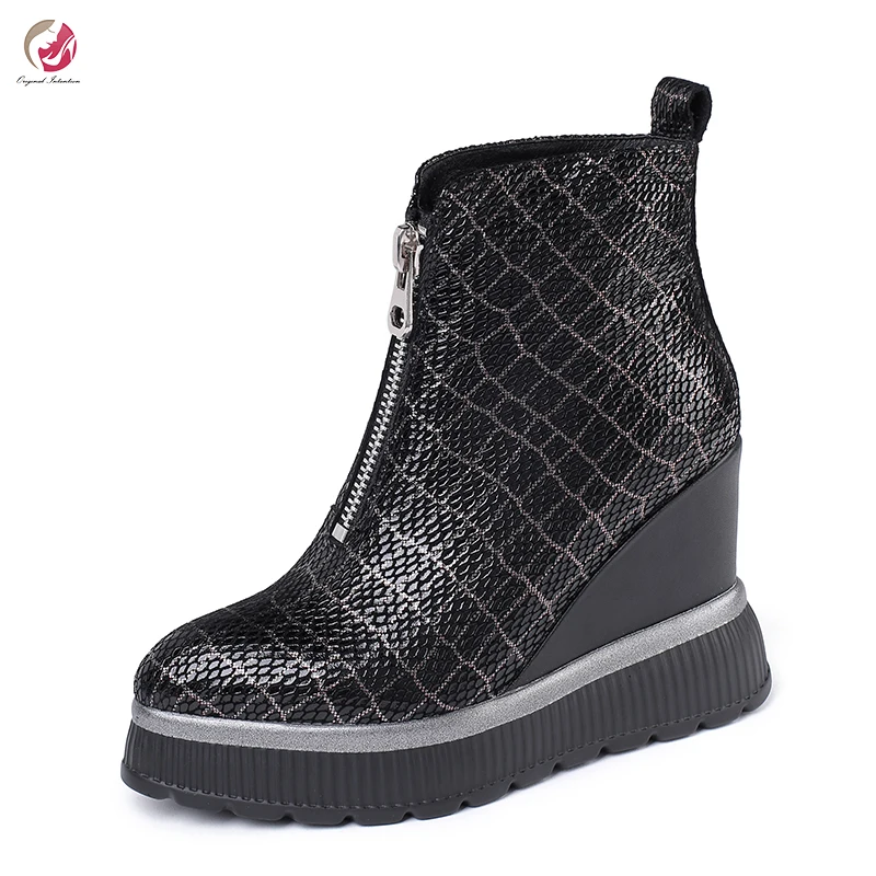 Original Intention Stylish Height Increasing Ankle Boots Black Grids Woman Real Leather High Platform Shoes Woman Quality Casual
Original Intention Stylish Height Increasing Ankle Boots Black Grids Woman Real Leather High Platform Shoes Woman Quality Casual