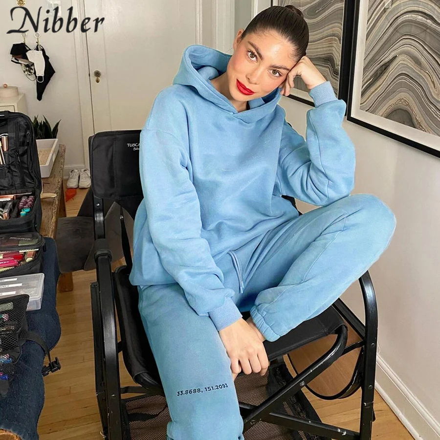Nibber Autumn New Solid Casual Sportswear 2 Two Piece Set Women Long Sleeve Hoodie And Printing Sweatpants Fashion Streetwear 
Nibber Autumn New Solid Casual Sportswear 2 Two Piece Set Women Long Sleeve Hoodie And Printing Sweatpants Fashion Streetwear