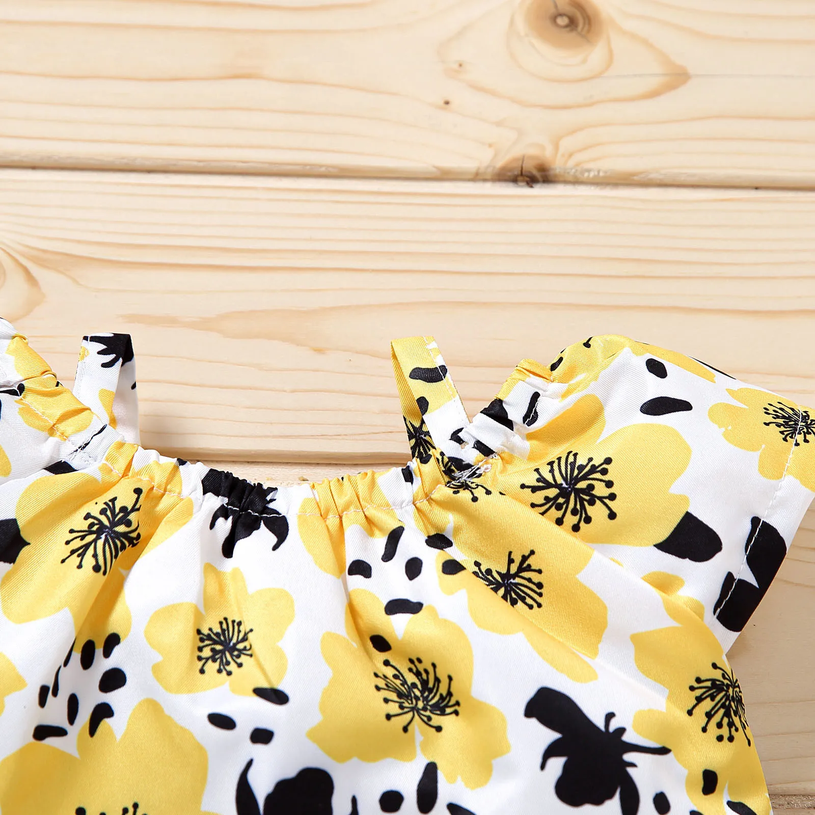 Children Baby Girls Flying Sleeve Floral Printed Floral Top + Shorts Set Fashion Casual Soft And Comfortable Baby Clothing
Children Baby Girls Flying Sleeve Floral Printed Floral Top + Shorts Set Fashion Casual Soft And Comfortable Baby Clothing
