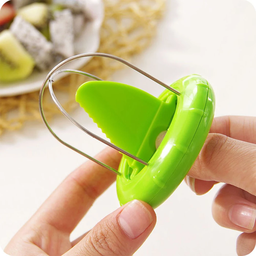 1PC Creative Kiwi Cutter Mini Peeler Avocado Divider 2 in 1 Fruits and Vegetables Core Cutting Shredder Kitchen Corers Cutter
1PC Creative Kiwi Cutter Mini Peeler Avocado Divider 2 in 1 Fruits and Vegetables Core Cutting Shredder Kitchen Corers Cutter