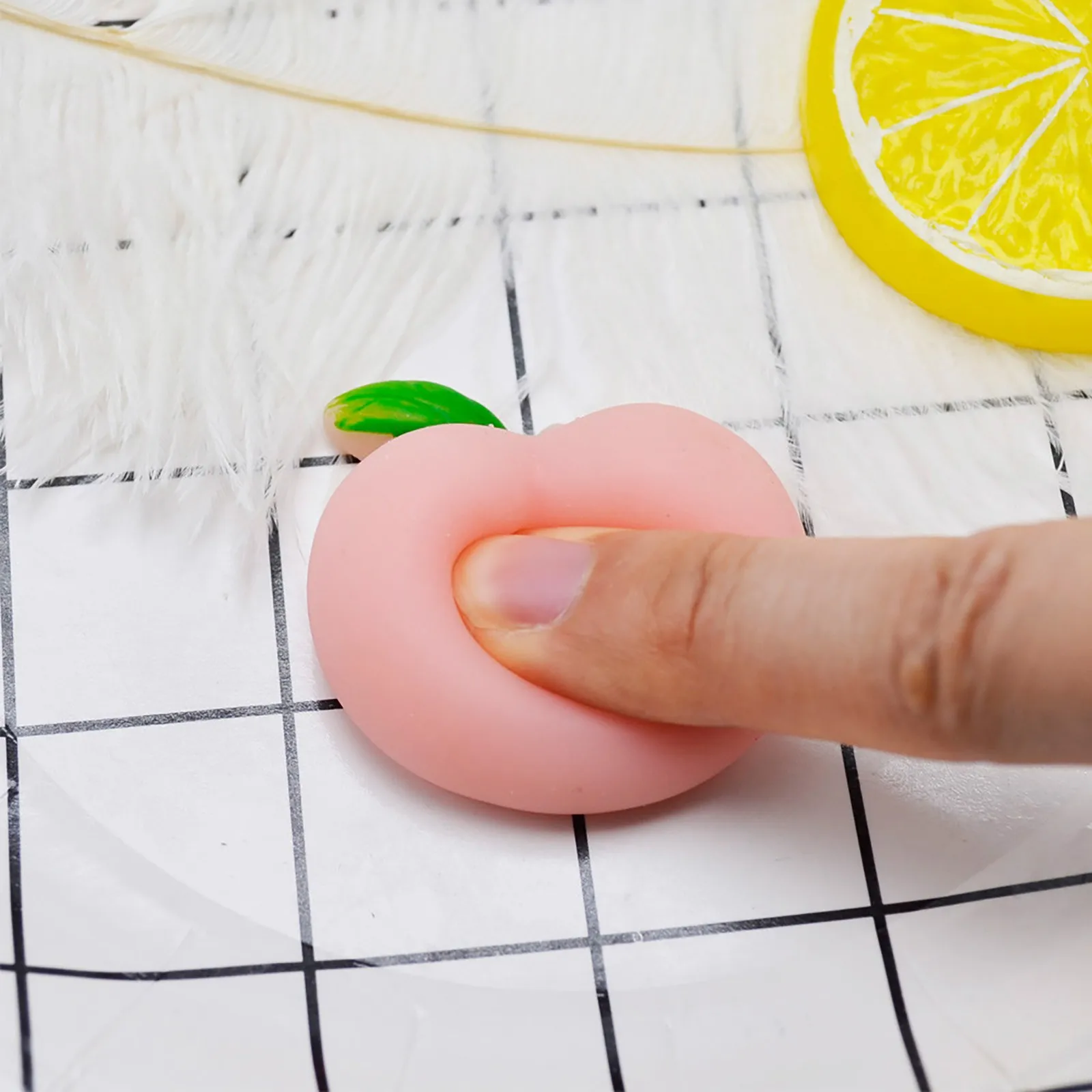 2021 HOT Sale 10PCS Fidget Toys Mini Peach Squeeze Funny Toy Soft Stress And Anxiety Relief Toys Squishy Gift Fruit
2021 HOT Sale 10PCS Fidget Toys Mini Peach Squeeze Funny Toy Soft Stress And Anxiety Relief Toys Squishy Gift Fruit