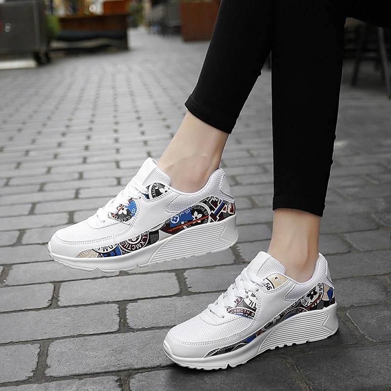 Ultra Light Couple Sneakers Breathable Men Women Sport Tennis Shoes Brand Tenis Masculino Athletic Fitness Trainer Platform Shoe
Ultra Light Couple Sneakers Breathable Men Women Sport Tennis Shoes Brand Tenis Masculino Athletic Fitness Trainer Platform Shoe