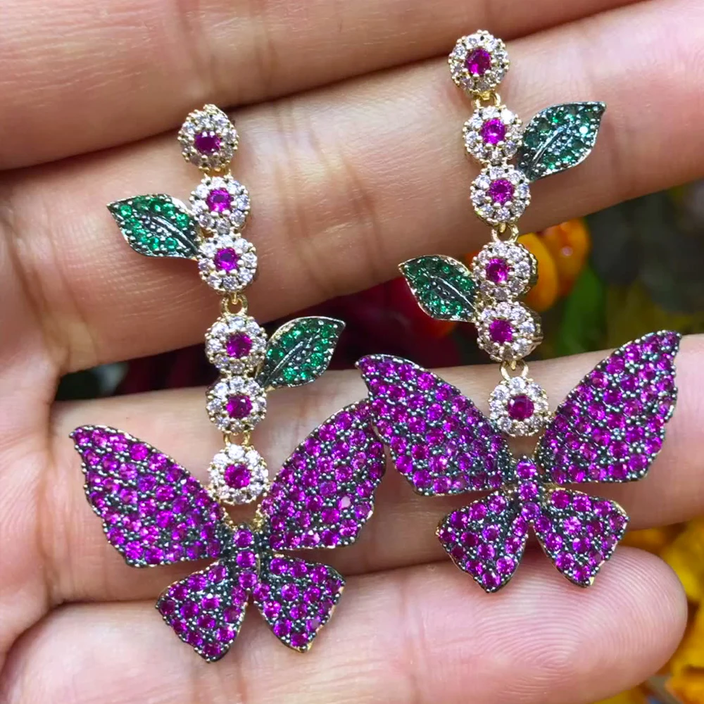 KellyBola Luxury Butterfly Flower Drop Pendant Earrings Fashion Gorgeous Long Raindrop Bridal Wedding Party Show Jewelry 2021 
KellyBola Luxury Butterfly Flower Drop Pendant Earrings Fashion Gorgeous Long Raindrop Bridal Wedding Party Show Jewelry 2021