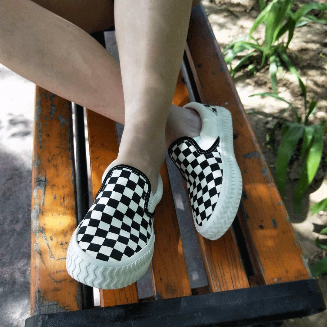 Педали Lazy one foot решетчатая маленькая красная книга Вулканизированная обувная парусиновая обувь для любителей спорта
Педали Lazy one foot решетчатая маленькая красная книга Вулканизированная обувная парусиновая обувь для любителей спорта