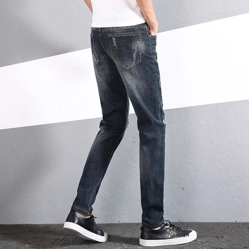 2021: Men's embroidered jeans, men's stretch jeans, slim straight pants, large pants, embroidered jeans, cartoon text pattern, m
2021: Men's embroidered jeans, men's stretch jeans, slim straight pants, large pants, embroidered jeans, cartoon text pattern, m