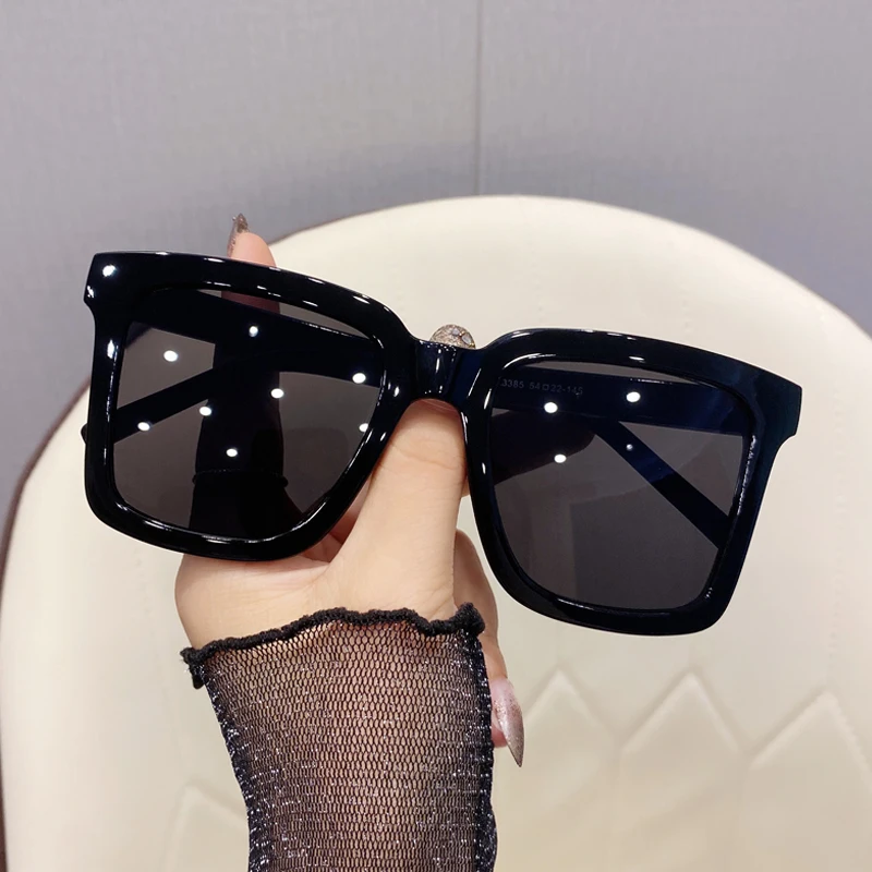 Brand Designer Vintage Square Sunglasses Men Women Fashion Green Sun Glasses Classic Oversized Sunglass Outdoor Sunshades UV400
Brand Designer Vintage Square Sunglasses Men Women Fashion Green Sun Glasses Classic Oversized Sunglass Outdoor Sunshades UV400