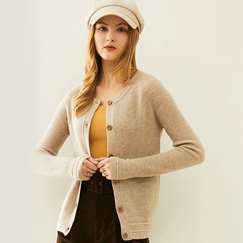 2021 Cardigans for woman summer sweaters knitted jumper High Quality Female knitwear O-neck cool comfortable
2021 Cardigans for woman summer sweaters knitted jumper High Quality Female knitwear O-neck cool comfortable