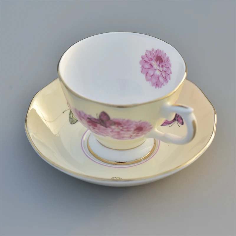 Aesthetic Creative Coffee Cup Nordic Bone China Ceramic Tea Cup Latte Teacup Set Breakfast Mug Kaffeetasse Espresso Cup Gift Set
Aesthetic Creative Coffee Cup Nordic Bone China Ceramic Tea Cup Latte Teacup Set Breakfast Mug Kaffeetasse Espresso Cup Gift Set