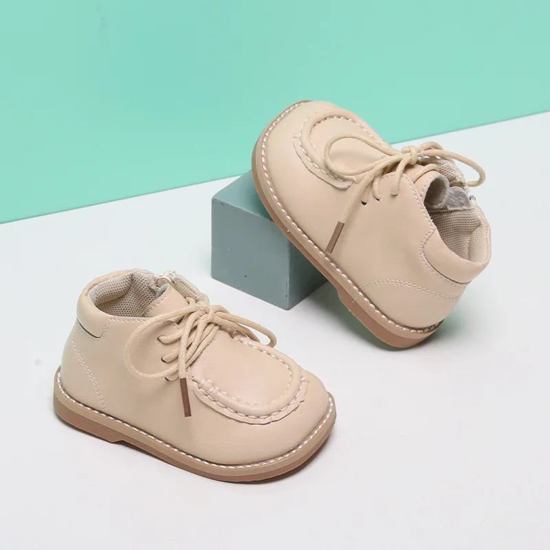 Spring Autumn New Baby Leather Boots Solid Color Toddler Short Boots Baby Casual Shoes First Walkers Black Beige Brown Color
Spring Autumn New Baby Leather Boots Solid Color Toddler Short Boots Baby Casual Shoes First Walkers Black Beige Brown Color