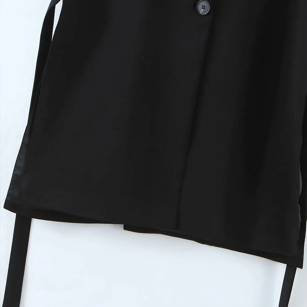 2021 new women's fashion temperament V-neck loose black sleeveless one-button side slit adjustable vest suit vest
2021 new women's fashion temperament V-neck loose black sleeveless one-button side slit adjustable vest suit vest