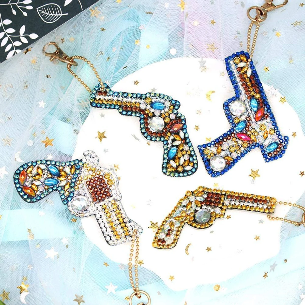 4pcs Creative DIY Material Bag Charm Painting Keychain Kit Gift Shape Full Drill Painting Pendant Bag Decor Fashion Accessories
4pcs Creative DIY Material Bag Charm Painting Keychain Kit Gift Shape Full Drill Painting Pendant Bag Decor Fashion Accessories
