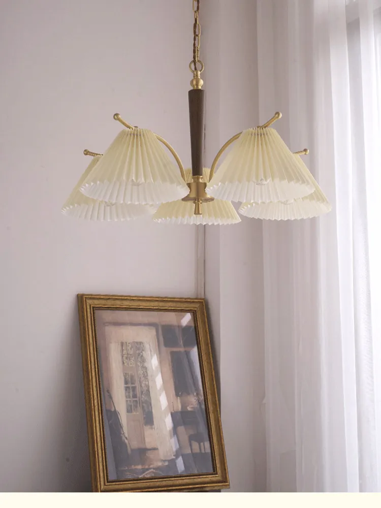 American simple all copper folding ceiling chandelier Nordic living room ceiling lamp bedroom study restaurant brass room decora
American simple all copper folding ceiling chandelier Nordic living room ceiling lamp bedroom study restaurant brass room decora