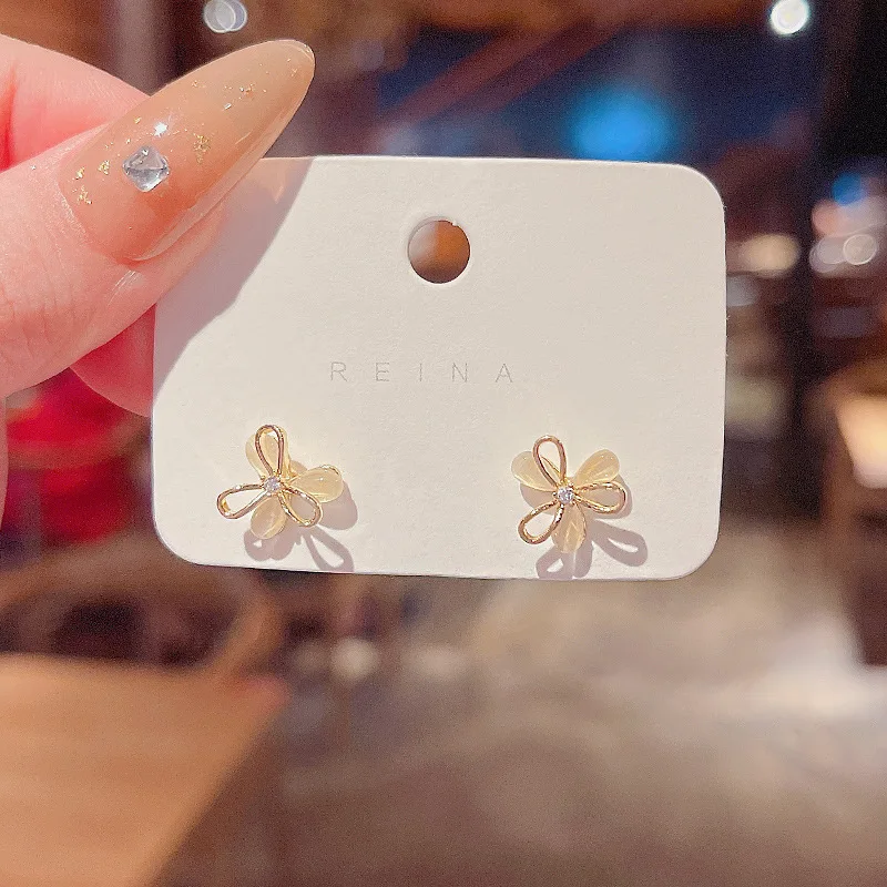 2021 New S925 Silvers Flower Drop Earrings Female Design Temperament Metal for Women Wholesale Fashion Jewelry
2021 New S925 Silvers Flower Drop Earrings Female Design Temperament Metal for Women Wholesale Fashion Jewelry