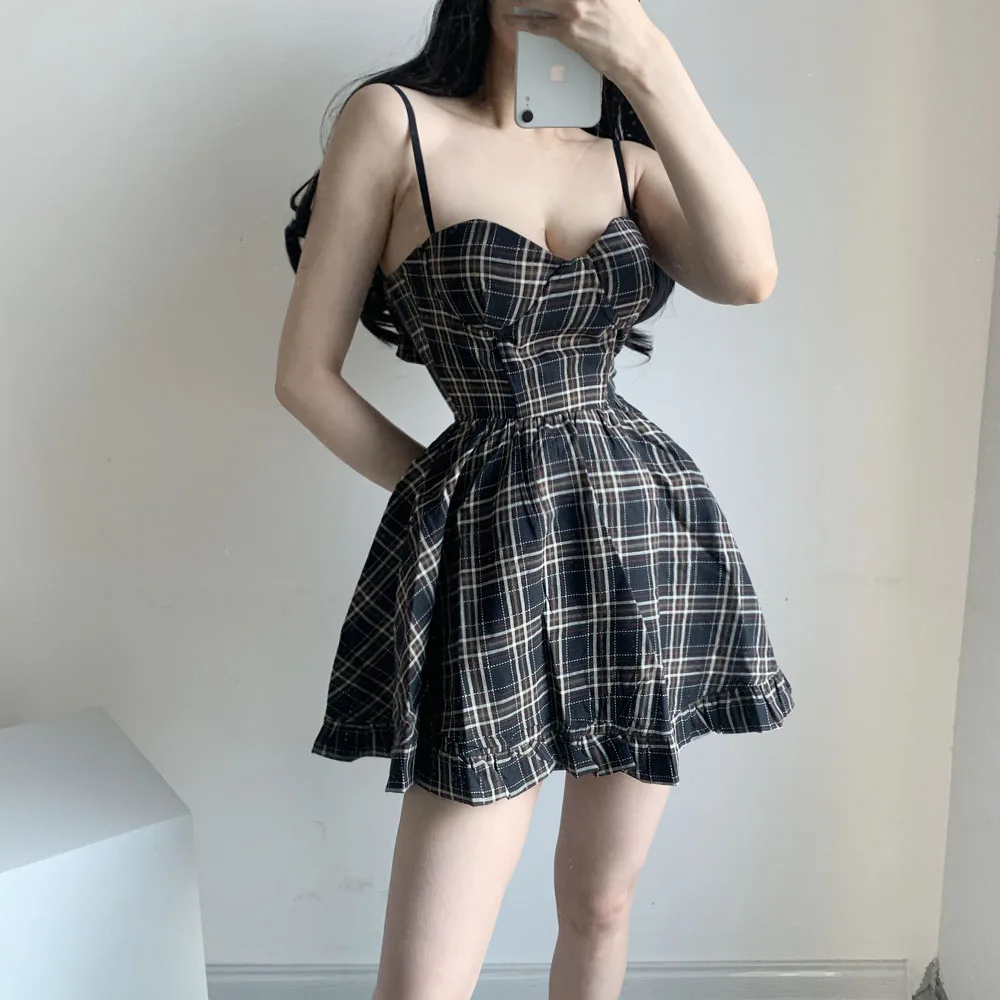 Sexy Spaghetti Strap Dress 2021 Summer Women Harajuku Retro Club Party Sleeveless Plaid Vintage Mini Dresses Girl Female E Girl
Sexy Spaghetti Strap Dress 2021 Summer Women Harajuku Retro Club Party Sleeveless Plaid Vintage Mini Dresses Girl Female E Girl