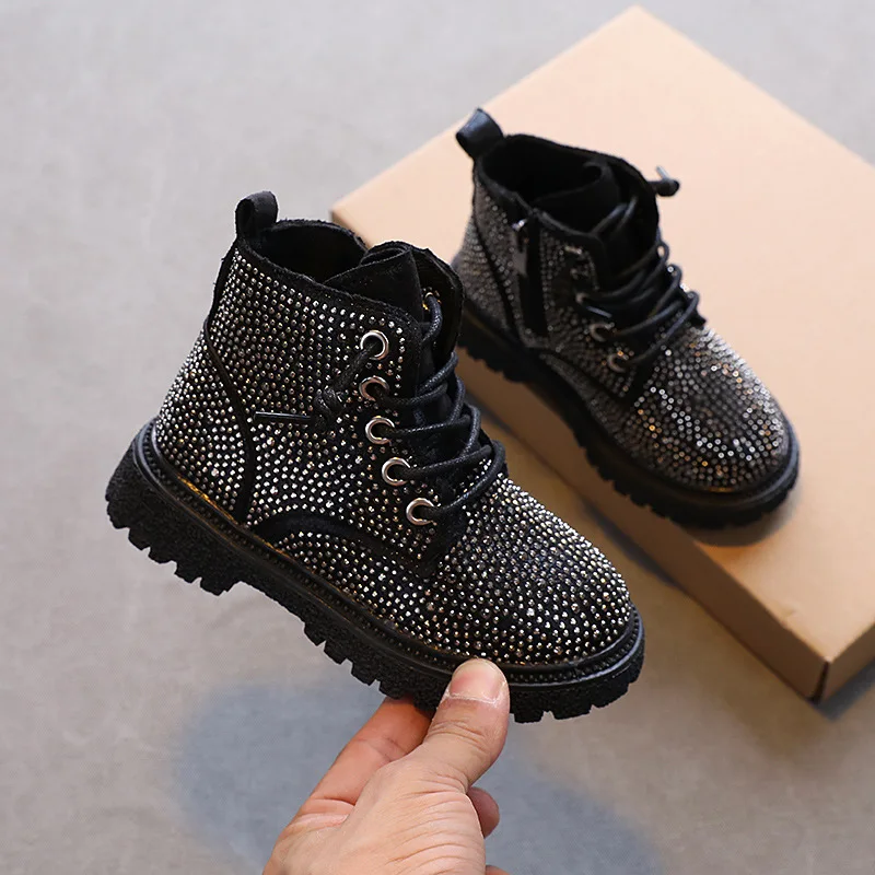 Fashion New Winter Children's Shoes Princess Rhinestone Girls Anti Slip Foot Warmer Bling Snow Boots Casual Boots for Girl Shoes
Fashion New Winter Children's Shoes Princess Rhinestone Girls Anti Slip Foot Warmer Bling Snow Boots Casual Boots for Girl Shoes