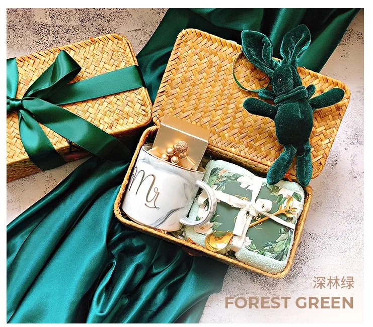 free shipping wedding favors lady men birthday gift set Ceramic cup mug coffee spoon rabbit doll face towel Hand-woven gift box 
free shipping wedding favors lady men birthday gift set Ceramic cup mug coffee spoon rabbit doll face towel Hand-woven gift box